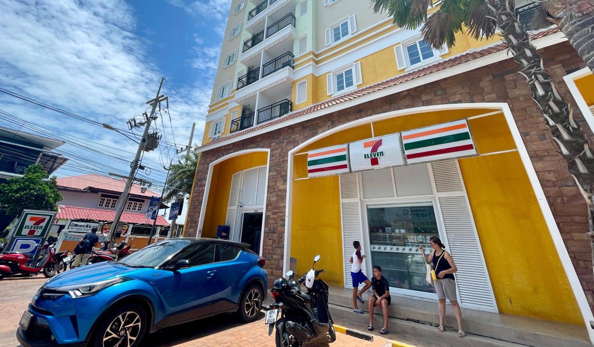Nagawari Art Maldives Pattaya Villa Na Chom Thian Exterior foto